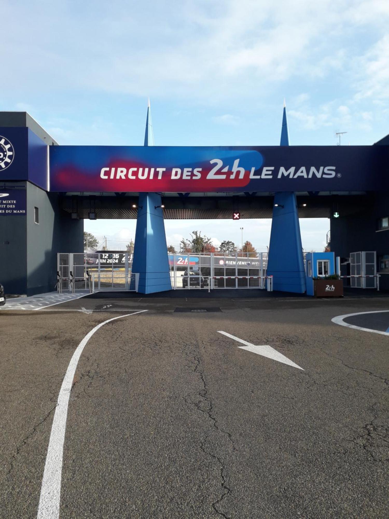 Proximite Circuit 24 Heures ルマン エクステリア 写真